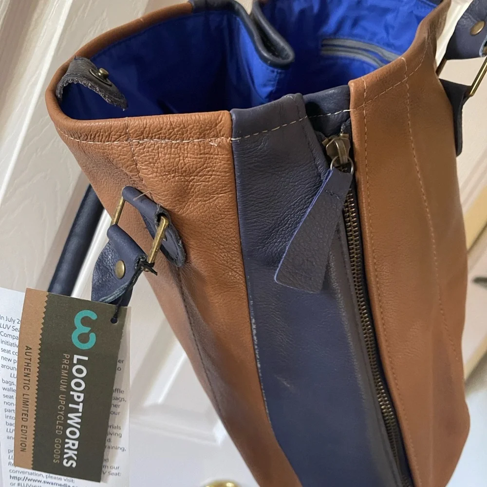 NWT!  Southwest Airlines Repurposed Luv Seat Bag-LIMITED EDITION - Picture 4 of 10